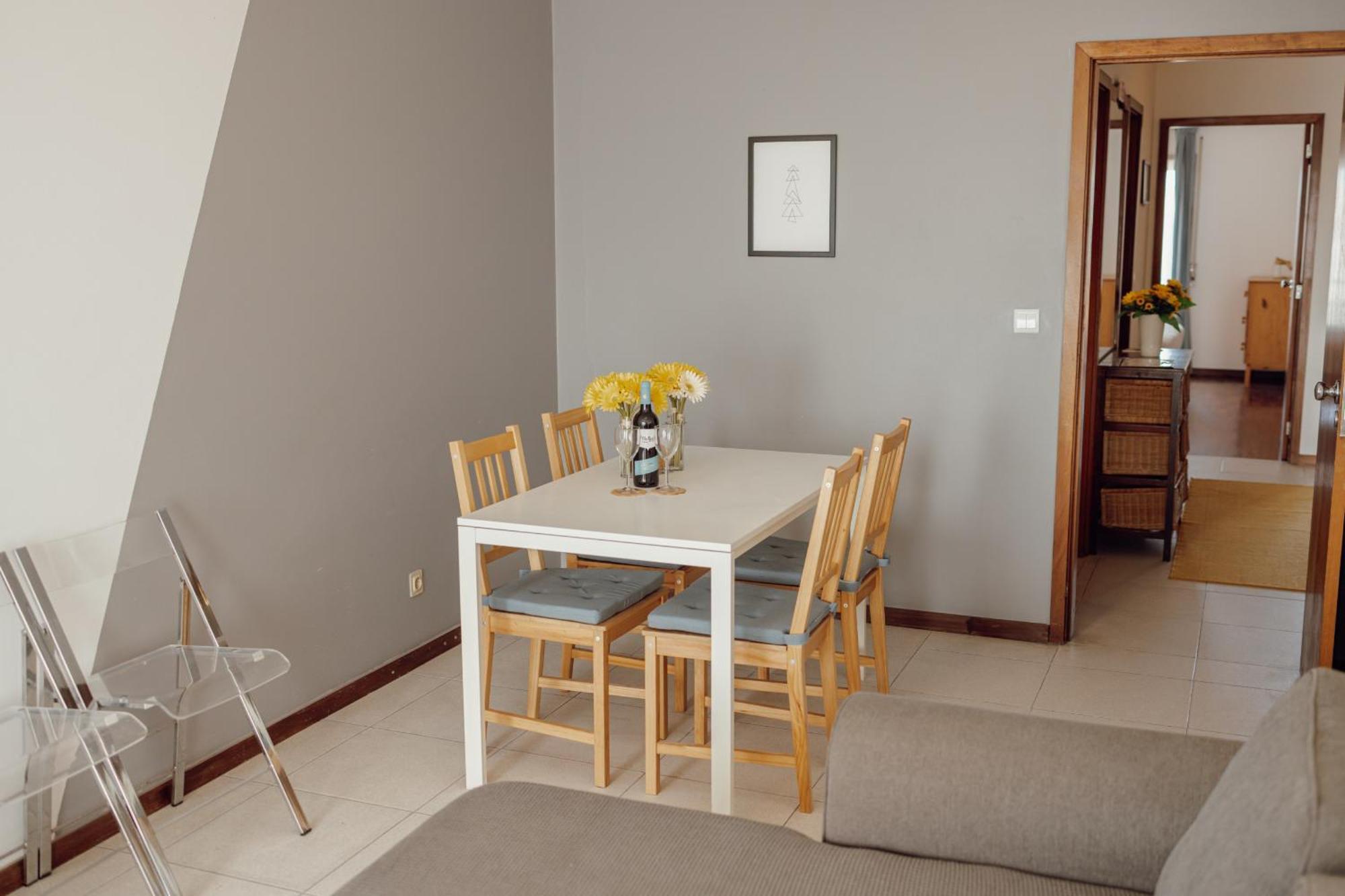 Espinho Modern 3 Bedroom By Vacationy Oporto